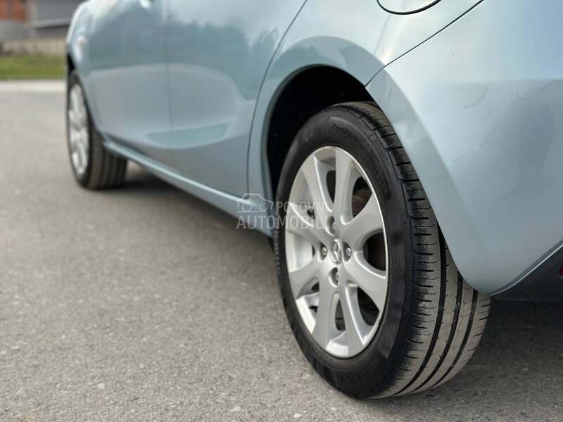 Mazda 2 1.3 Exclusive  CH