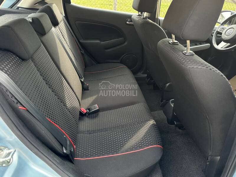 Mazda 2 1.3 Exclusive  CH