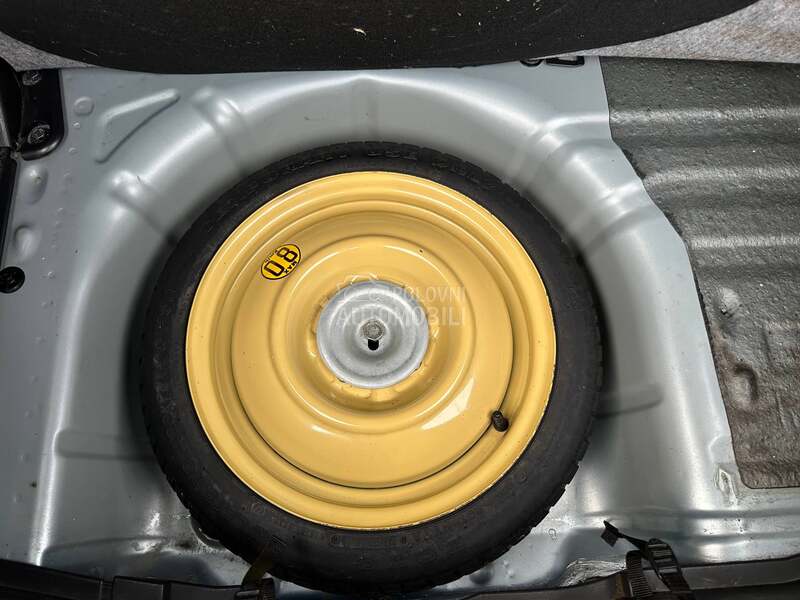 Mazda 2 1.3 Exclusive  CH