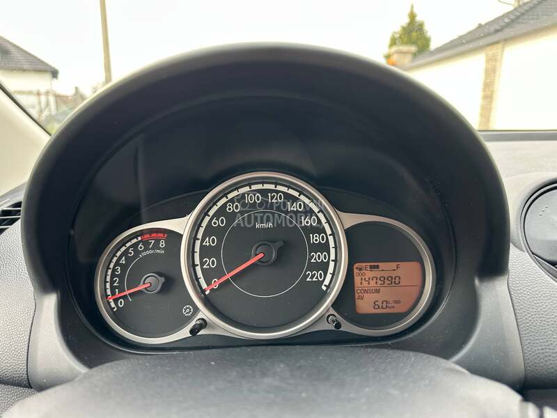 Mazda 2 1.3 Exclusive  CH