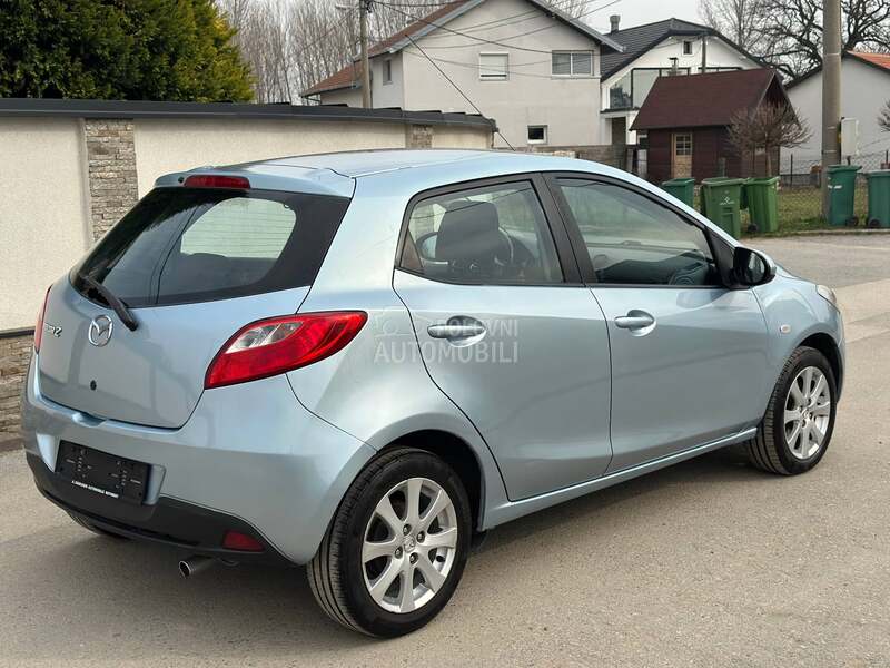 Mazda 2 1.3 Exclusive  CH
