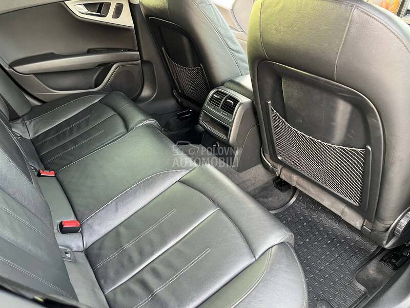 Audi A7 RS7 look / tek.reg