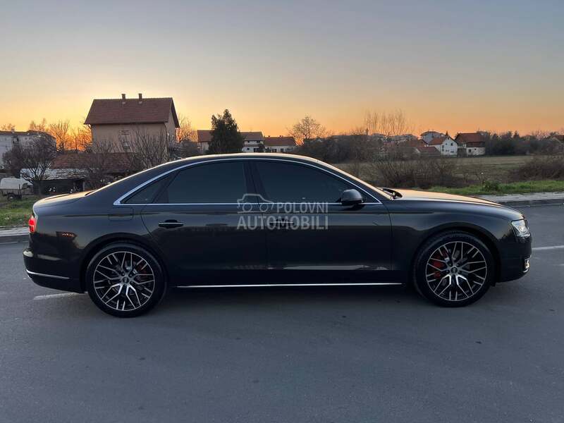 Audi A8 MATRIX / Nigh.t