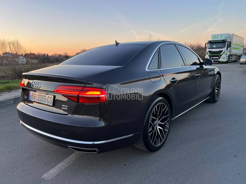 Audi A8 MATRIX / Nigh.t