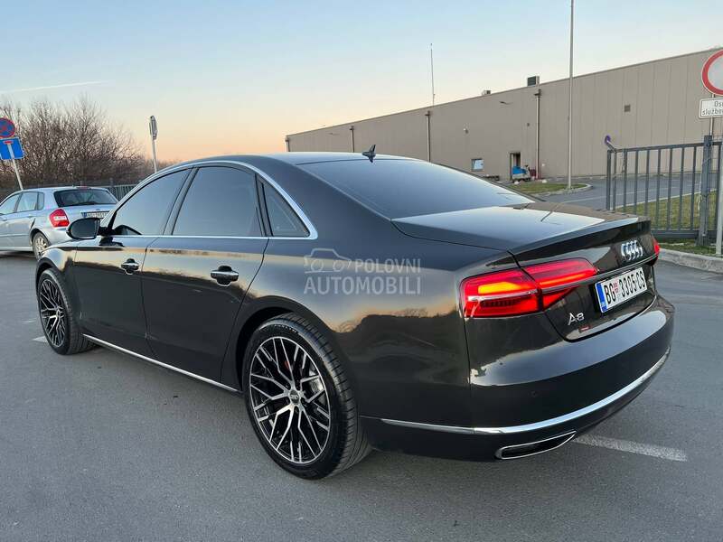 Audi A8 MATRIX / Nigh.t