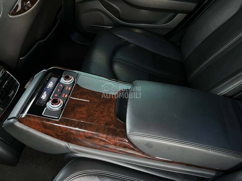 Audi A8 MATRIX / Nigh.t