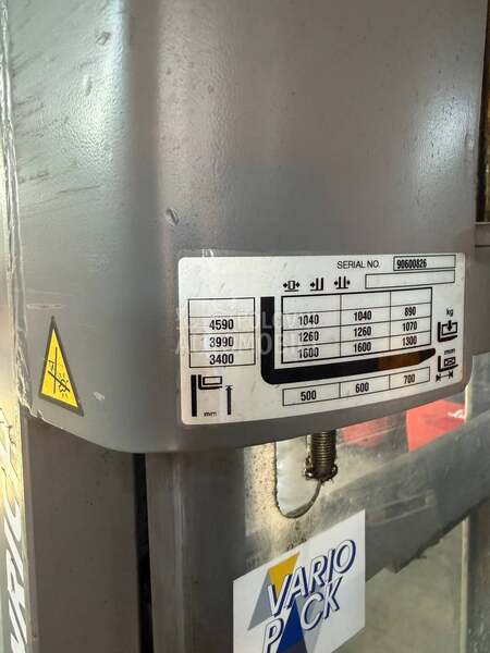 Jungheinrich 1,6 tona Triplex