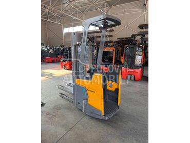 Jungheinrich 1,6 tona Triplex