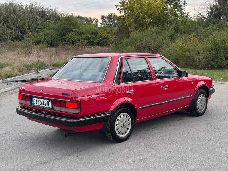 Mazda 323 sedan
