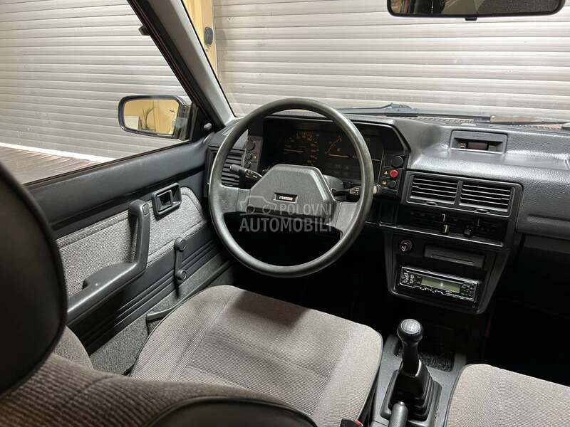 Mazda 323 sedan