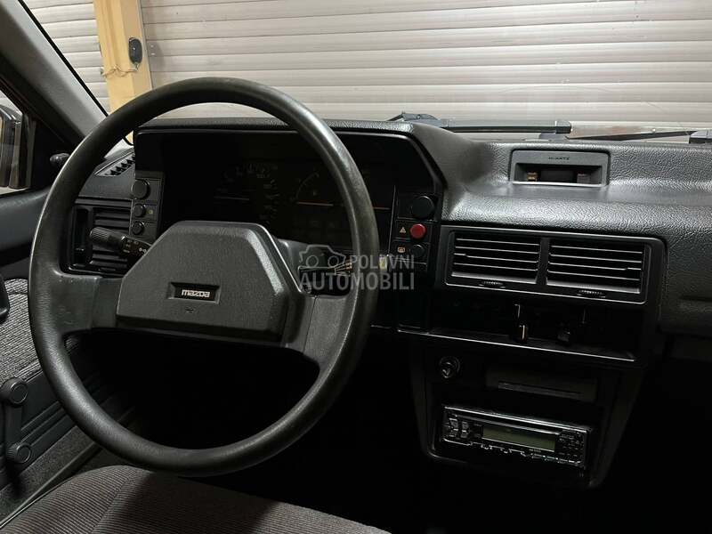 Mazda 323 sedan