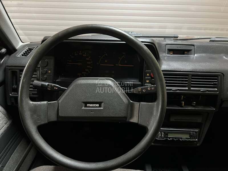 Mazda 323 sedan