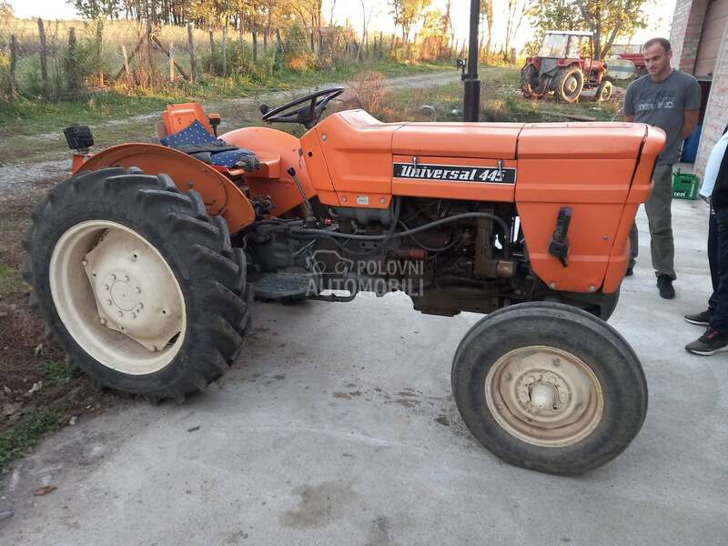 Universal 445