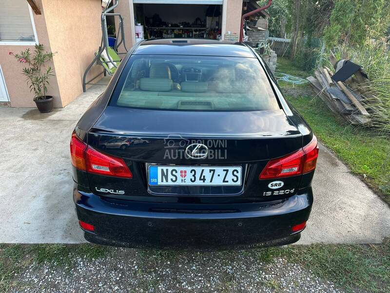 Lexus IS 220 