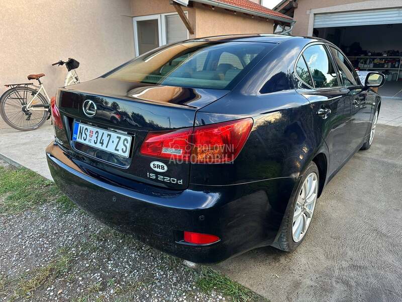 Lexus IS 220 