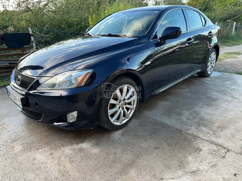 Lexus IS 220 