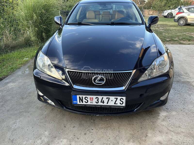 Lexus IS 220 
