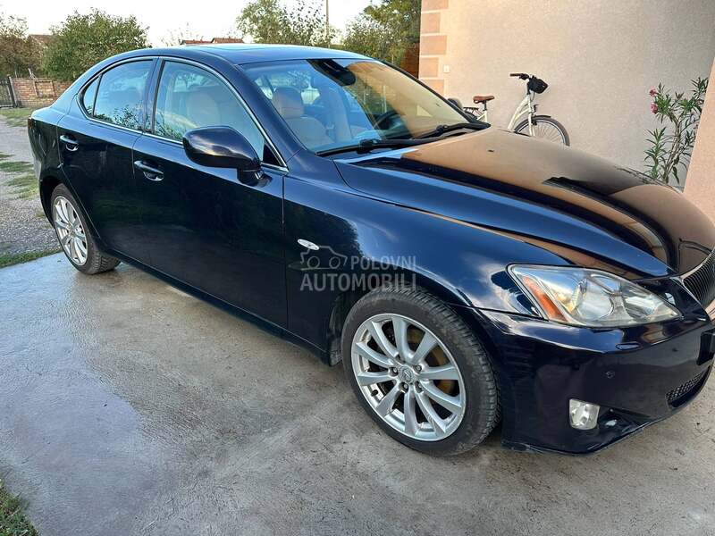 Lexus IS 220 
