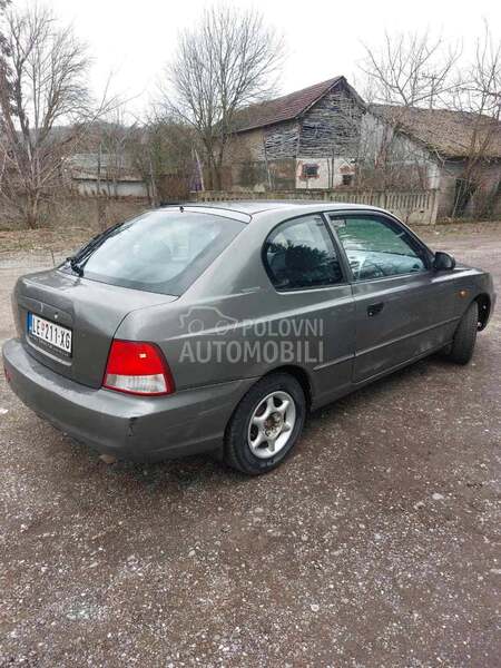 Hyundai Accent 
