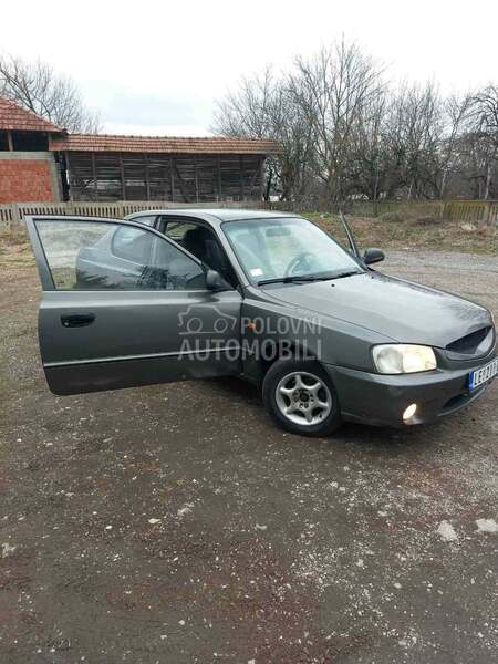 Hyundai Accent 