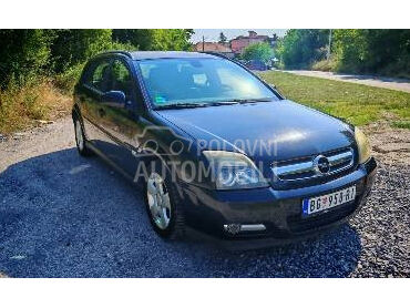 Opel Signum 