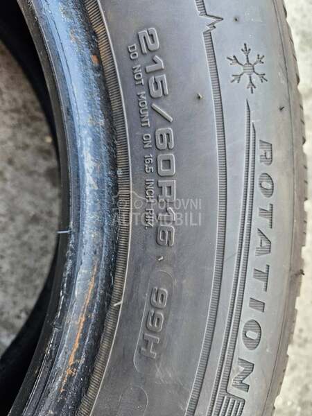 Dunlop 215/60 R16 Zimska