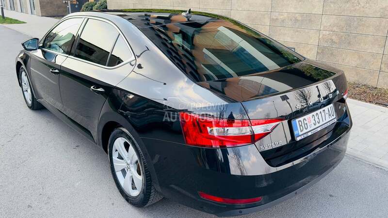 Škoda Superb 