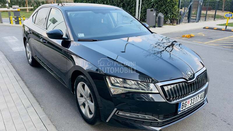 Škoda Superb 