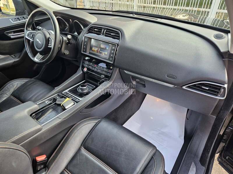 Jaguar F pace FU.LL/TO.P CE.NA