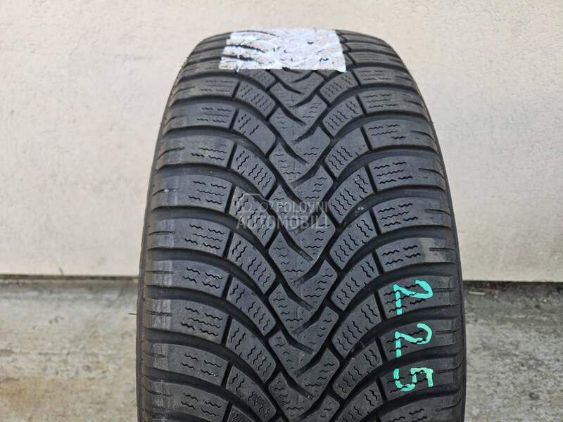 Falken 225/55 R17 Zimska