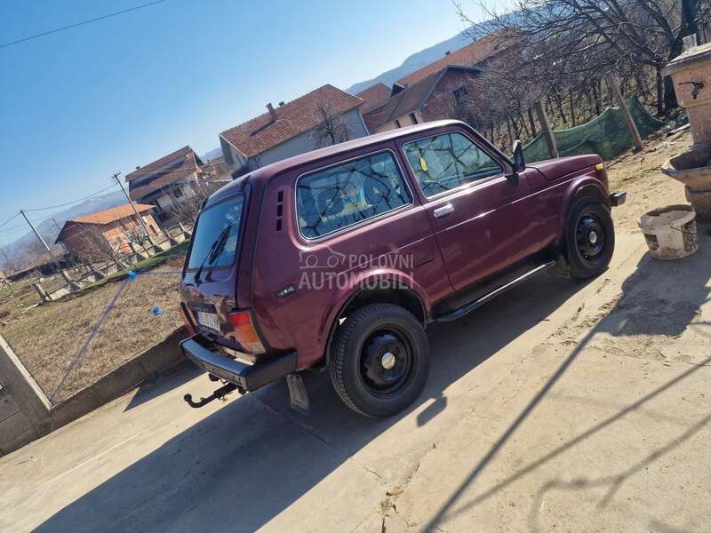 Lada Niva 