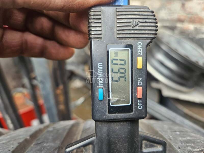 Continental 215/40 R17 Letnja