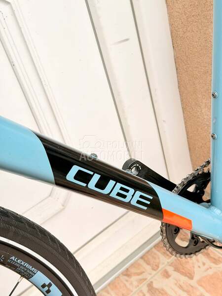 Cube Cross 28