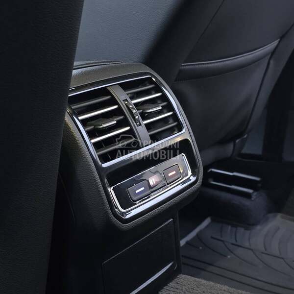 Volkswagen Passat B8 DSG//VIRT