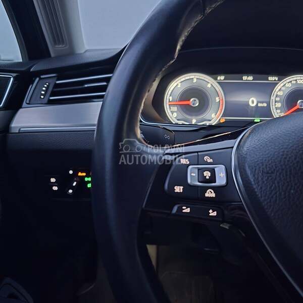 Volkswagen Passat B8 DSG//VIRT