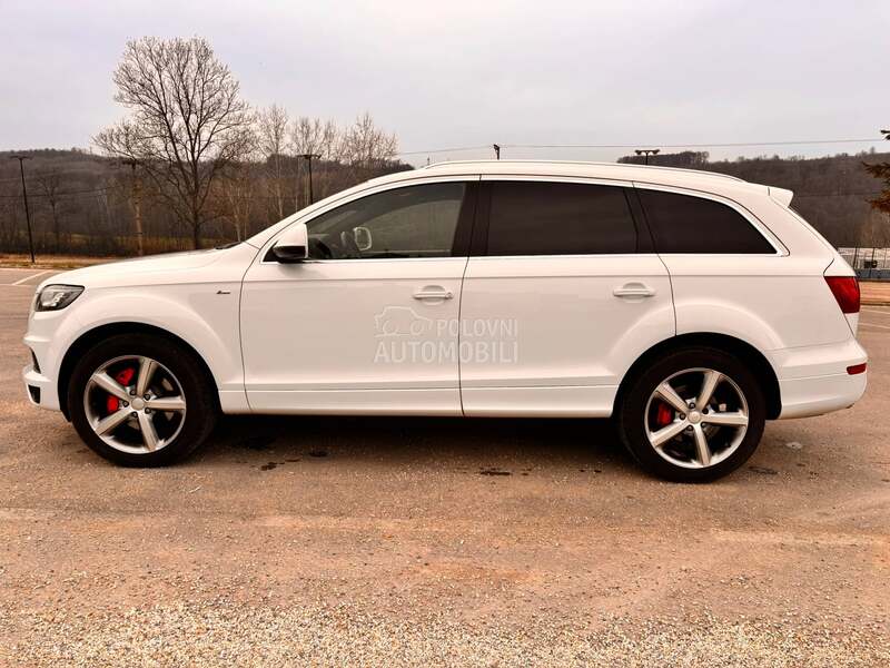 Audi Q7 S LINE