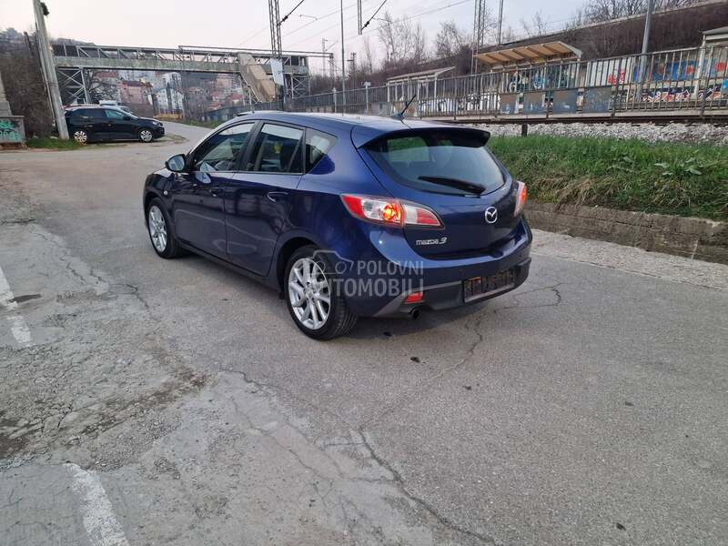 Mazda 3 2.0 HIGHLINE