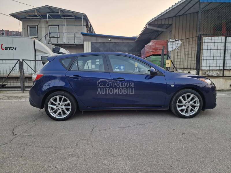 Mazda 3 2.0 HIGHLINE