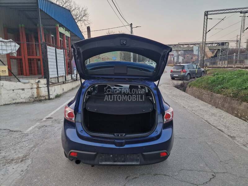 Mazda 3 2.0 HIGHLINE