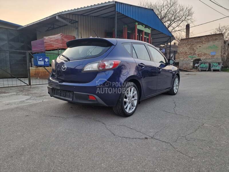 Mazda 3 2.0 HIGHLINE