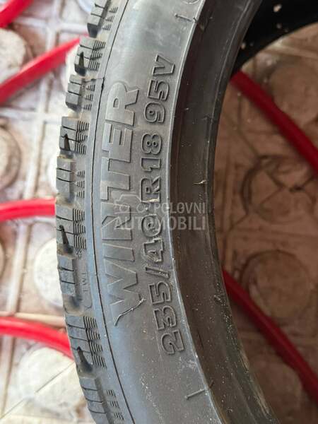 Tigar 235/40 R18 Zimska