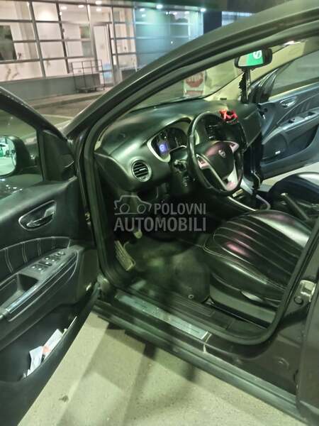 Lancia Delta 1.9mjtd