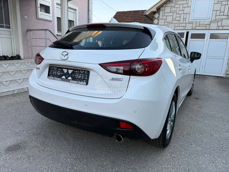 Mazda 3 1.5 SKYACTIV NAV CH