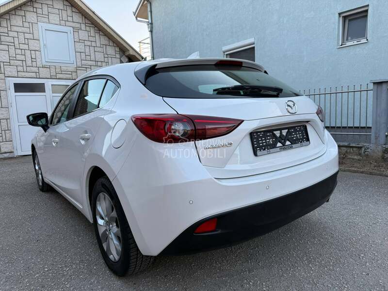 Mazda 3 1.5 SKYACTIV NAV CH