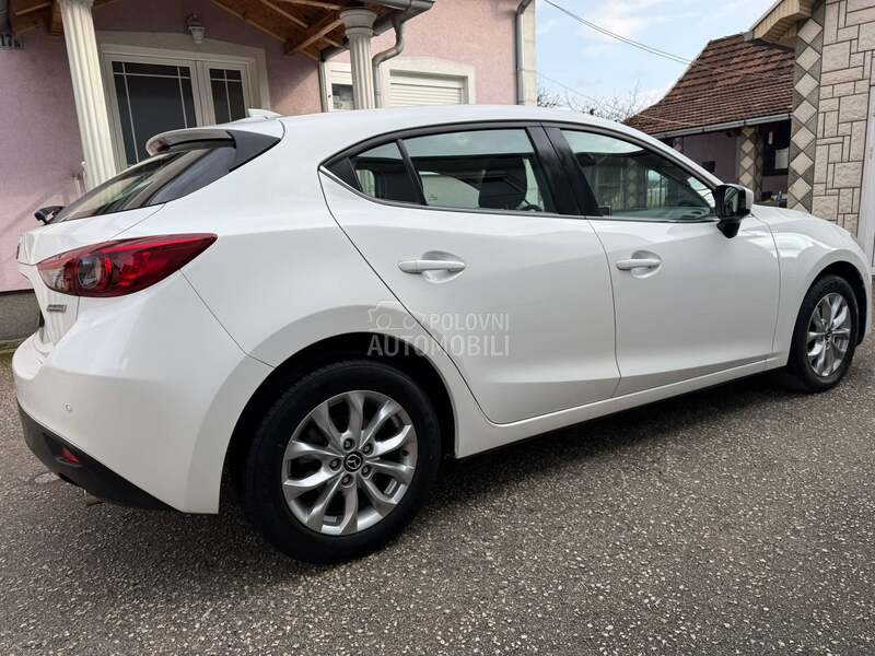 Mazda 3 1.5 ATTRACTION NAVCH