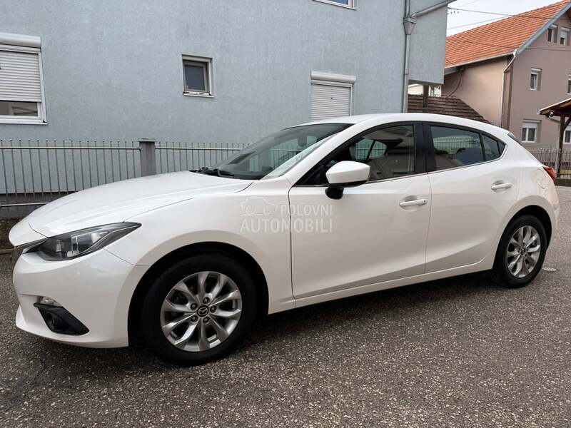Mazda 3 1.5 ATTRACTION NAVCH