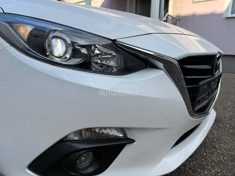 Mazda 3 1.5 ATTRACTION NAVCH