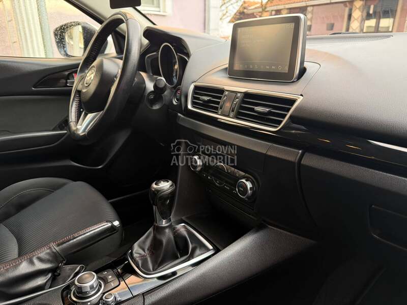 Mazda 3 1.5 ATTRACTION NAVCH