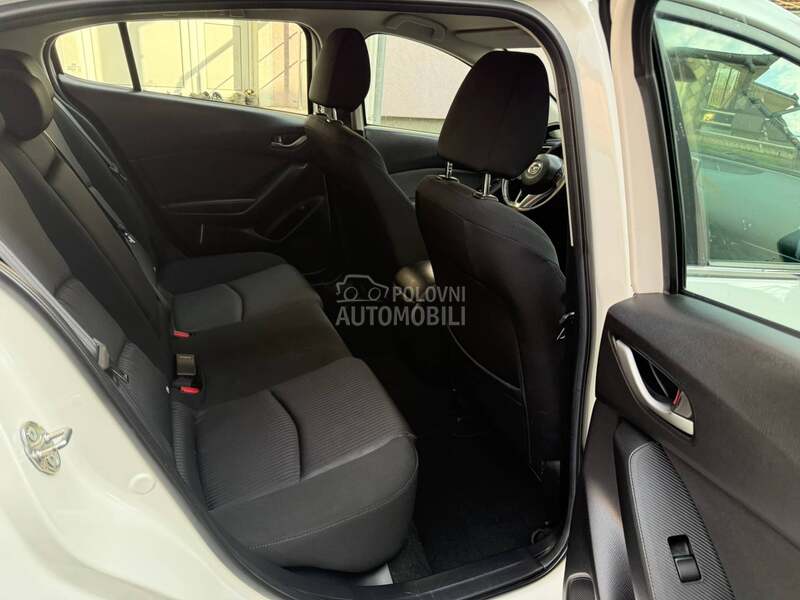 Mazda 3 1.5 ATTRACTION NAVCH