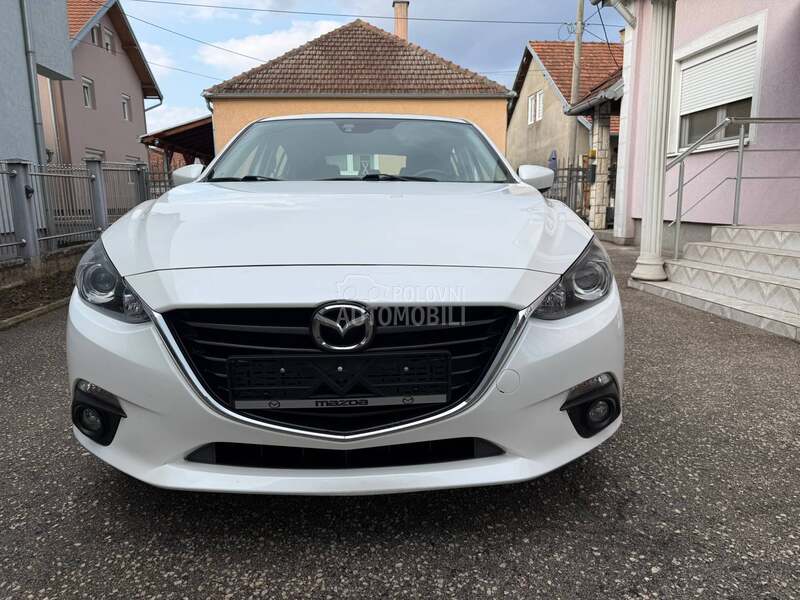 Mazda 3 1.5 ATTRACTION NAVCH